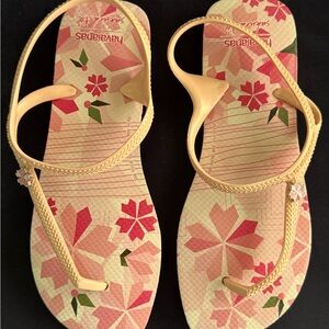 Havaianas Peach Floral Strap Sandals